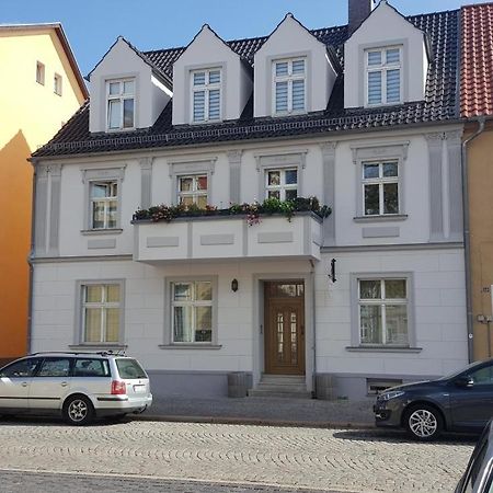 Fewo Am Marktplatz II Eisenhüttenstadt Esterno foto